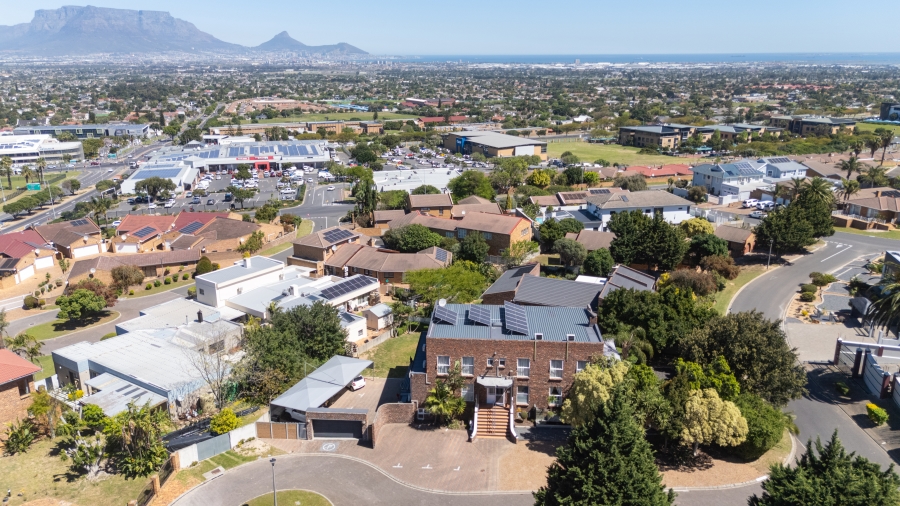 10 Bedroom Property for Sale in Plattekloof Western Cape